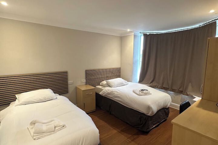 Room 20 of 38