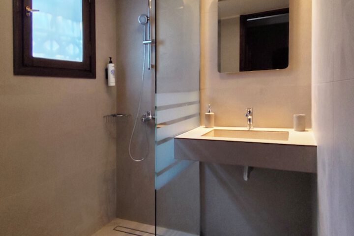 Clean Restrooms
