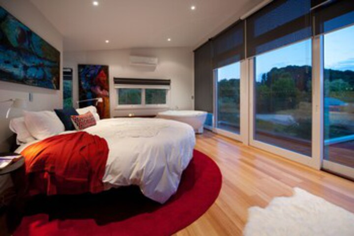 Room 11 of 12