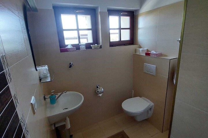 Room 14 of 68