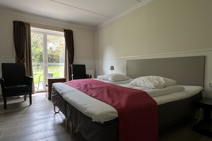 Room 12 of 34