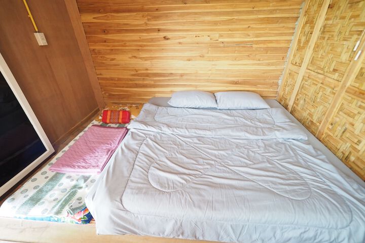 Room 10 of 25
