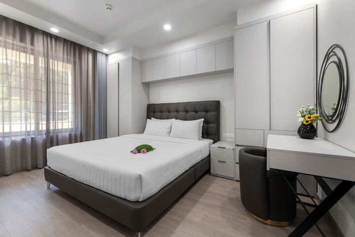 Room 9 of 44
