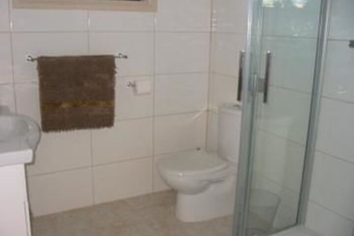 Room 7 of 10