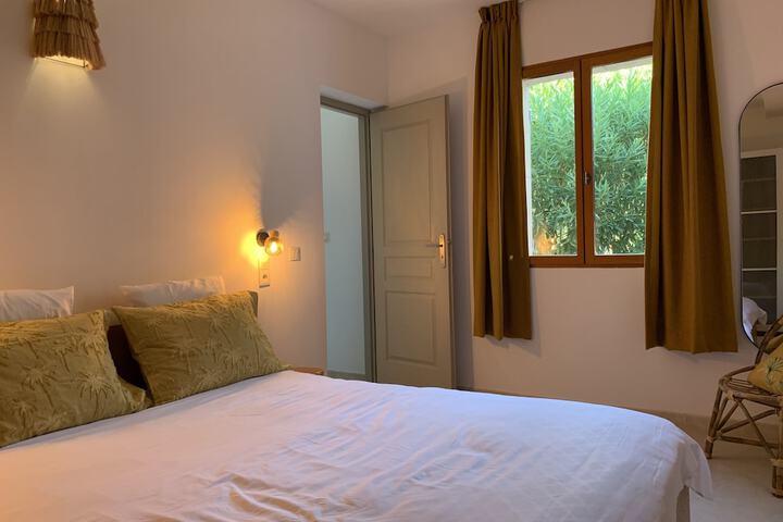 Room 15 of 111