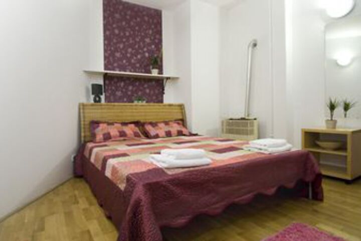 Room 200 of 322
