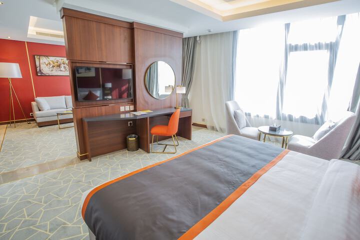 Room 16 of 91