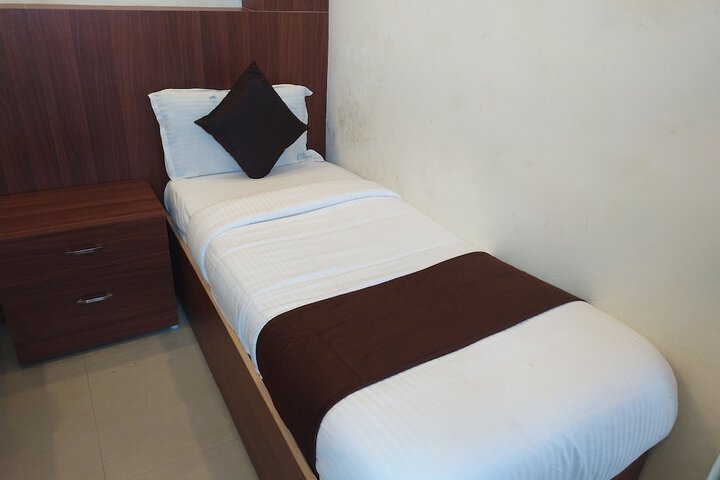 Room 18 of 41