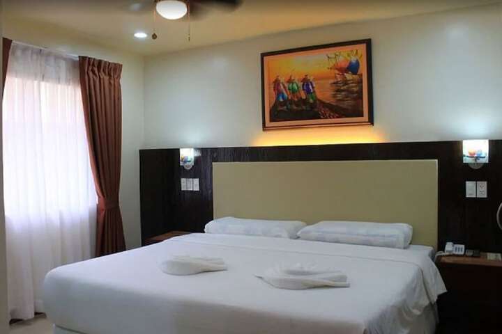 Room 19 of 65