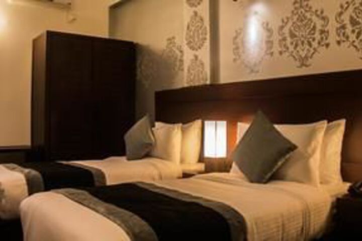 Room 14 of 26
