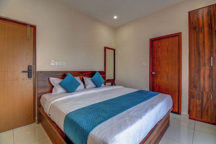 Room 2 of 29
