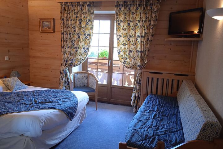 Room 17 of 50