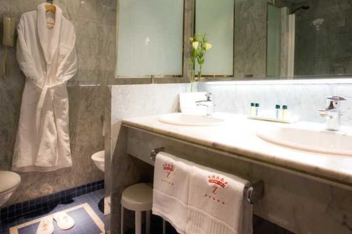 Bathroom Interior Photo