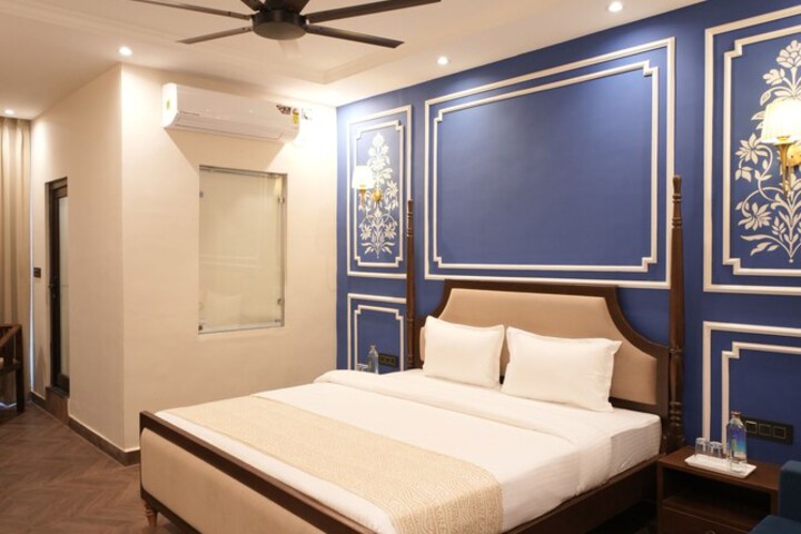Room 49 of 97