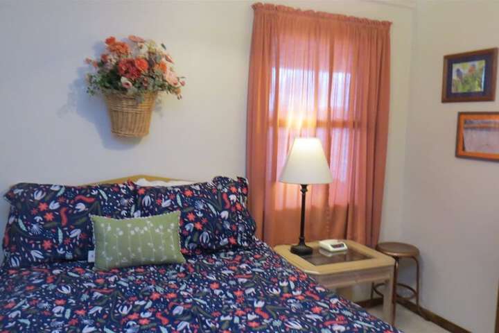 Room 4 of 6