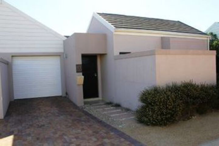 4 155 Chez Mo