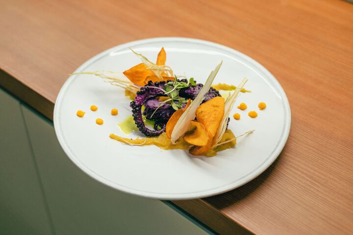 Dining 37 of 55