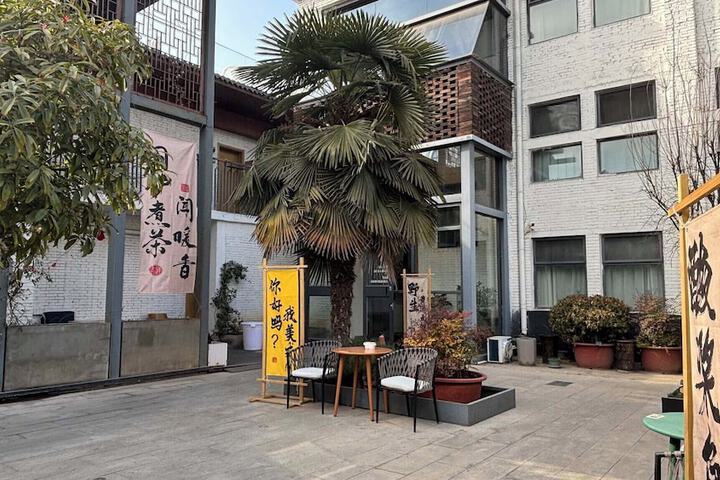 Hotel Exterior 49 of 74