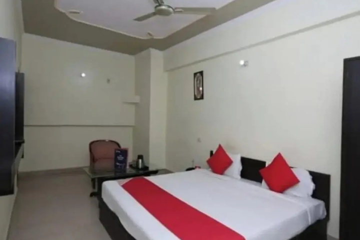 Oyo 8114 Home Stay S K Palace