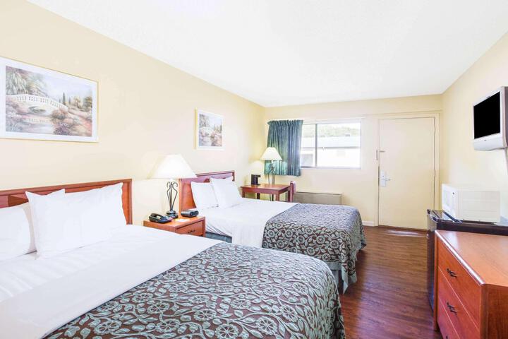 1 Double Bed (4 of 10)