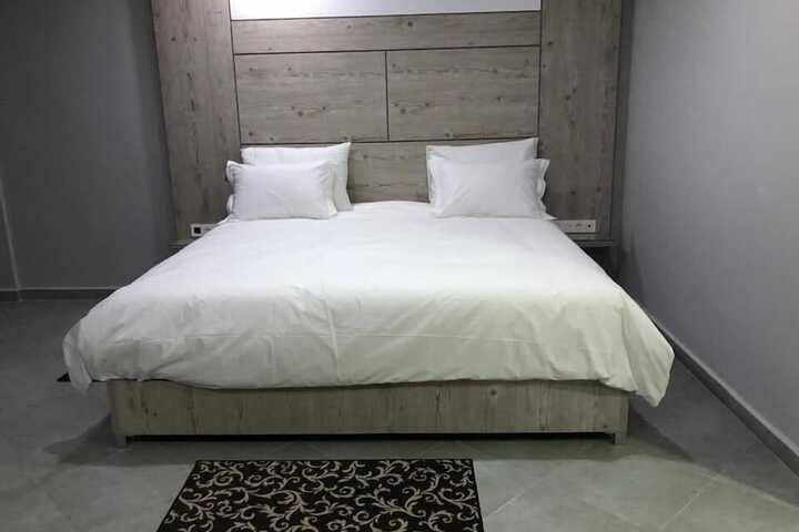 Room 5 of 22