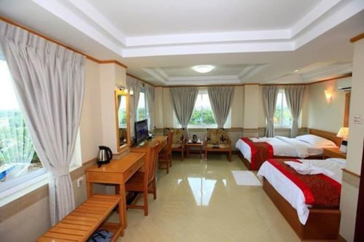 Room 10 of 23
