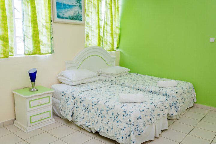 Room 7 of 13