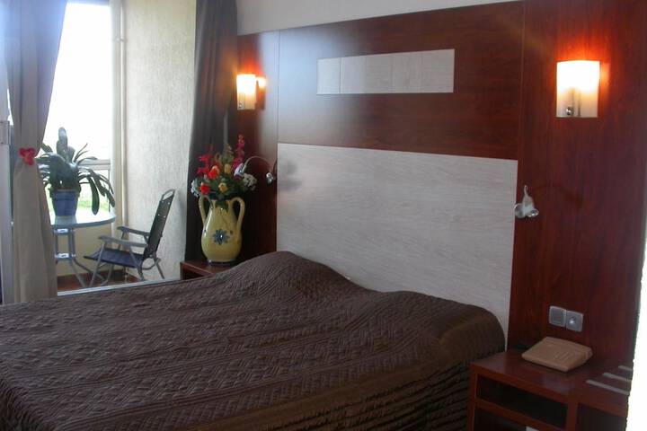 Room 14 of 52