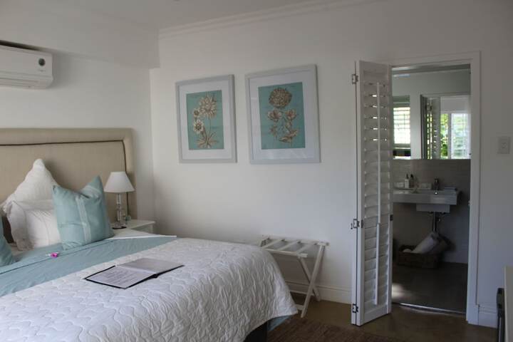 Room 10 of 84
