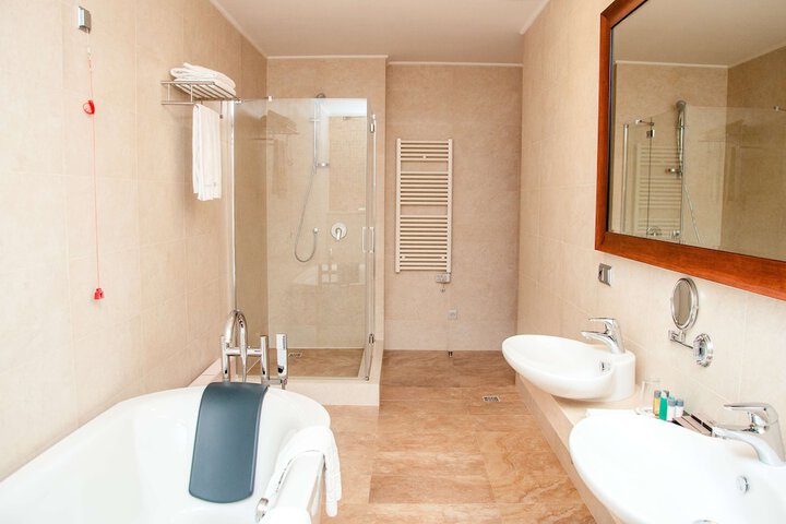 Room 26 of 88