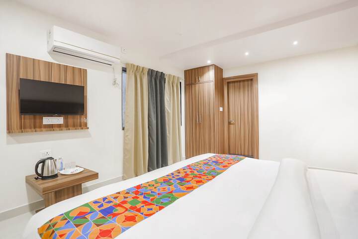 Room 17 of 25