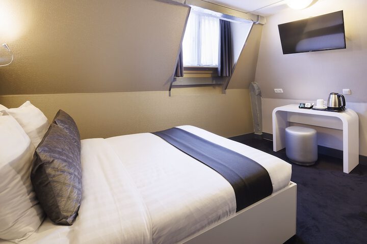 Room 20 of 74
