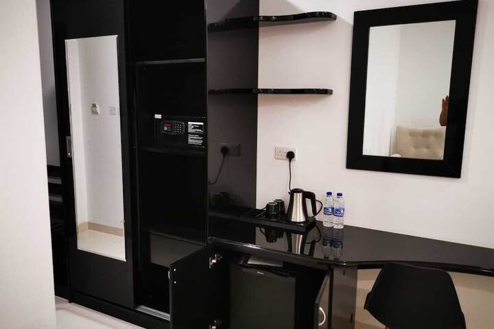 Room 18 of 38