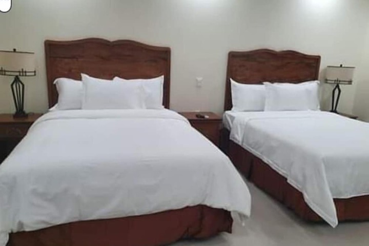 Room 6 of 35
