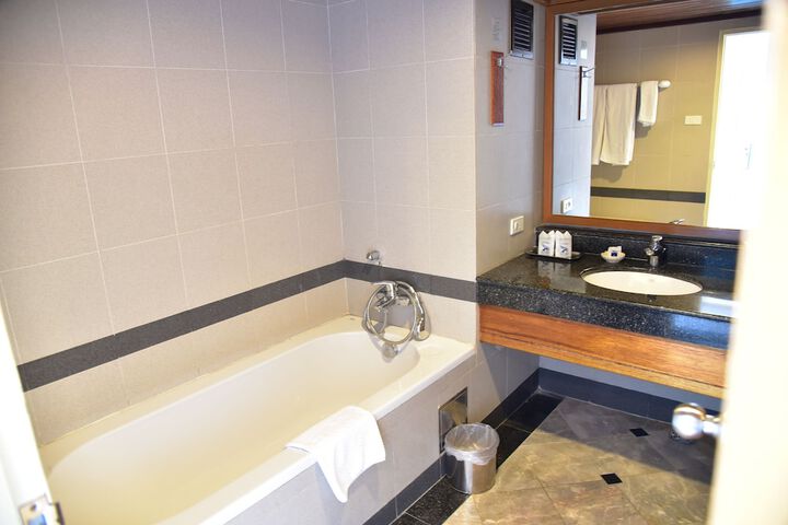 Room 20 of 44
