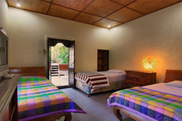Room 44 of 110