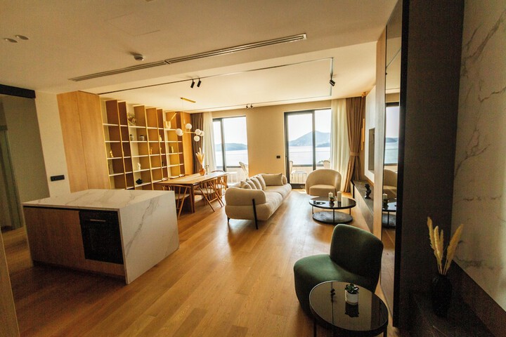 Room 87 of 198