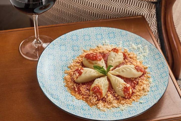 Dining 152 of 164