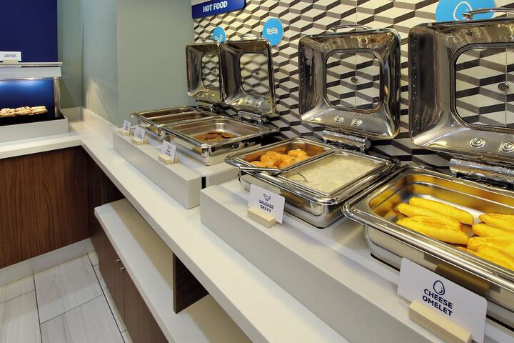 Breakfast/Coffee Service 42 of 67