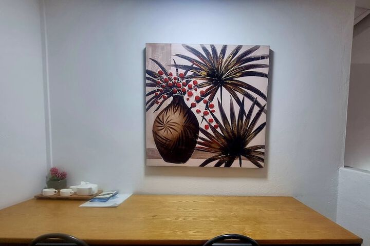 Room 10 of 87