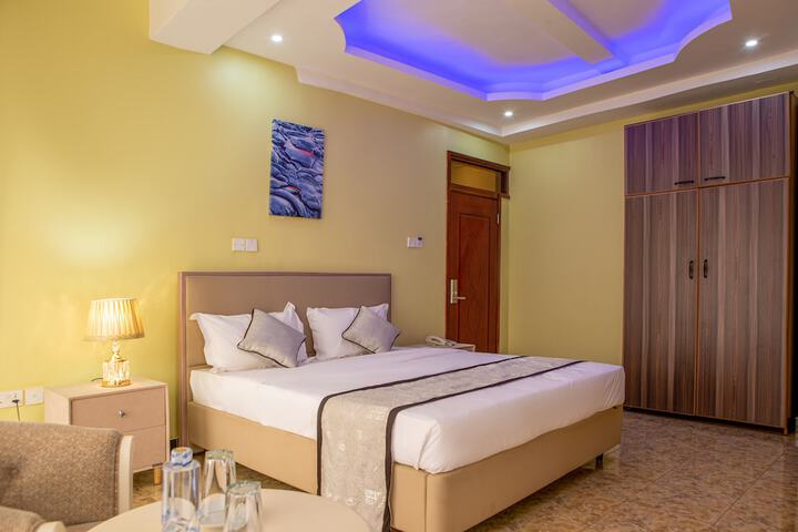 Room 3 of 23