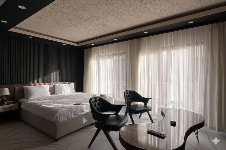 Room 4 of 26