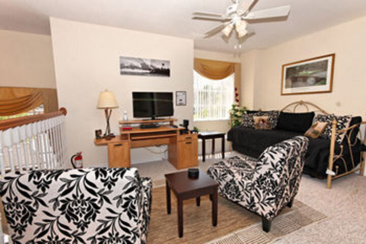 Room 275 of 380