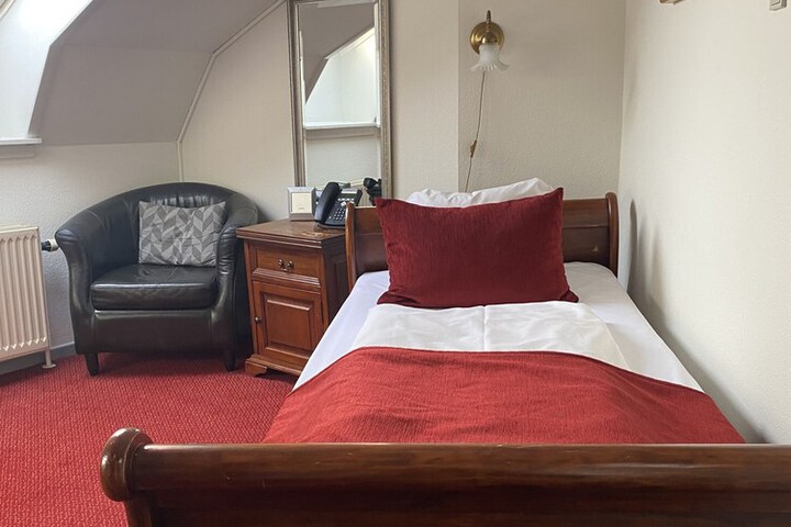 Room 86 of 214