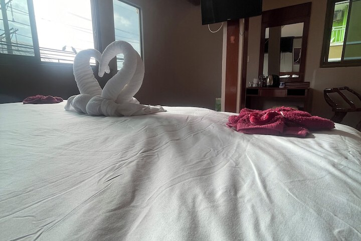 Room 18 of 34