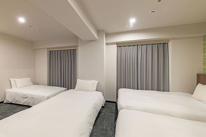 Room 42 of 127
