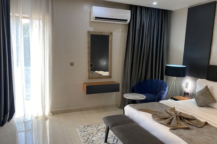 Room 7 of 41