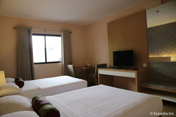 Room 22 of 97