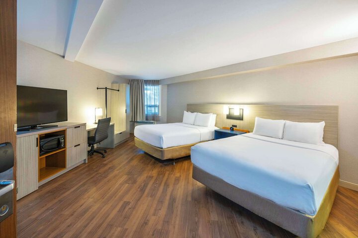 Room 14 of 45