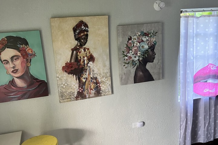 Room 5 of 105
